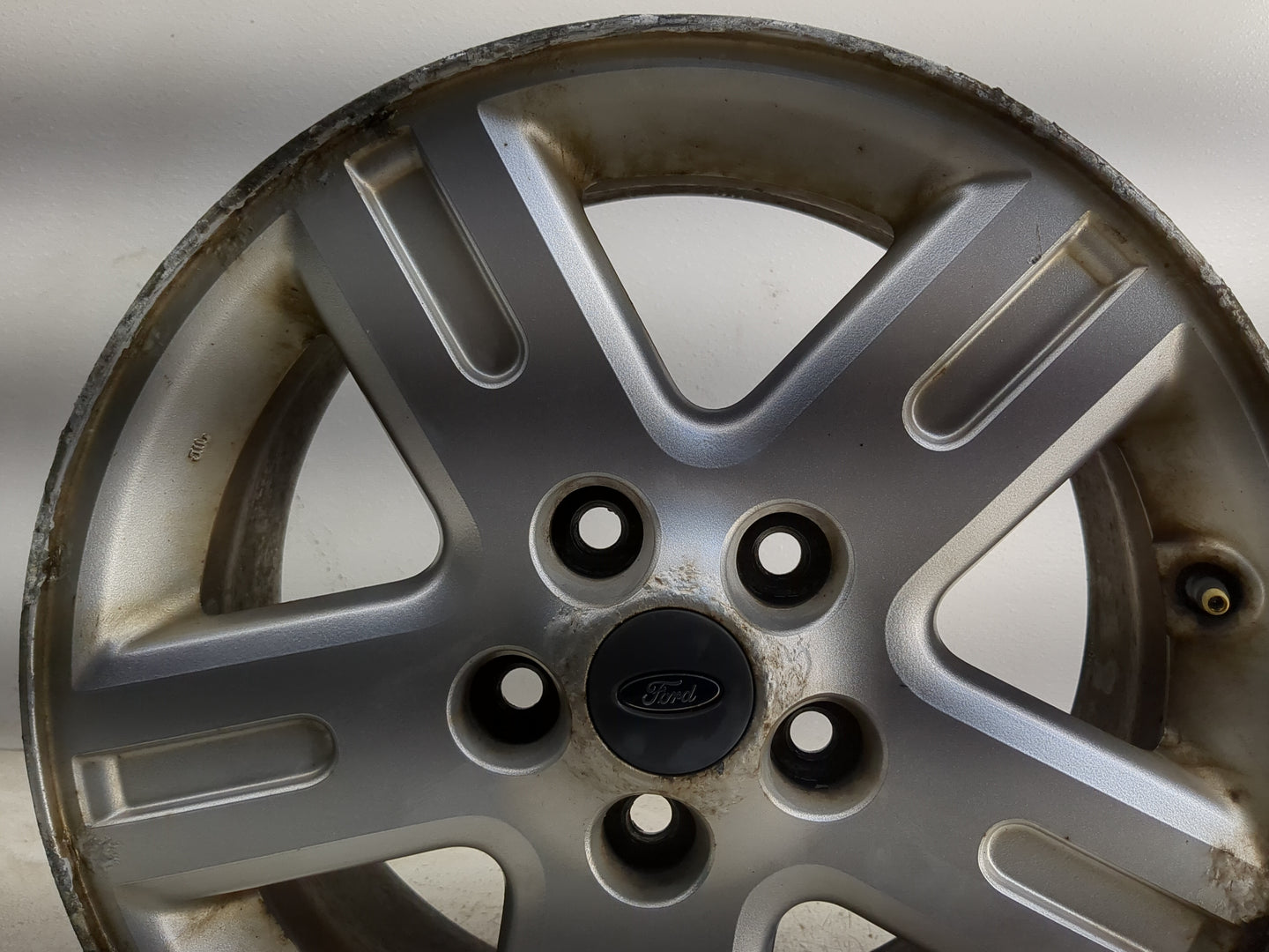 2005-2012 Ford Escape Oem Wheel Rim 1264614 - Oemusedautoparts1.com