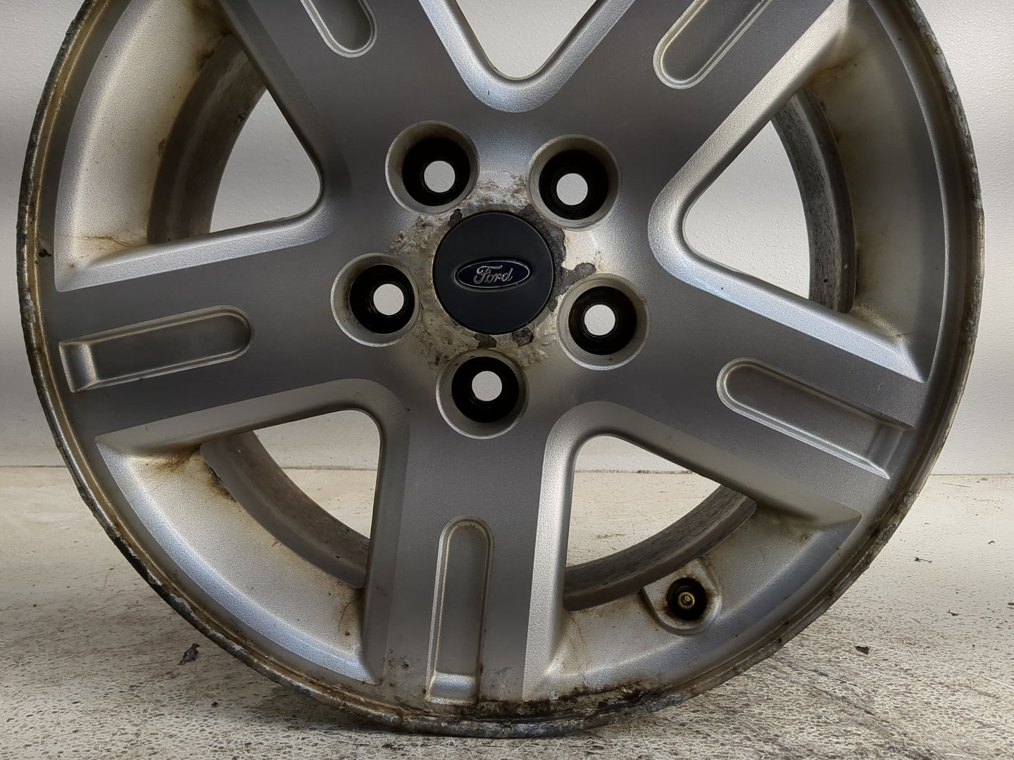 2005-2012 Ford Escape Oem Wheel Rim 1264616 - Oemusedautoparts1.com