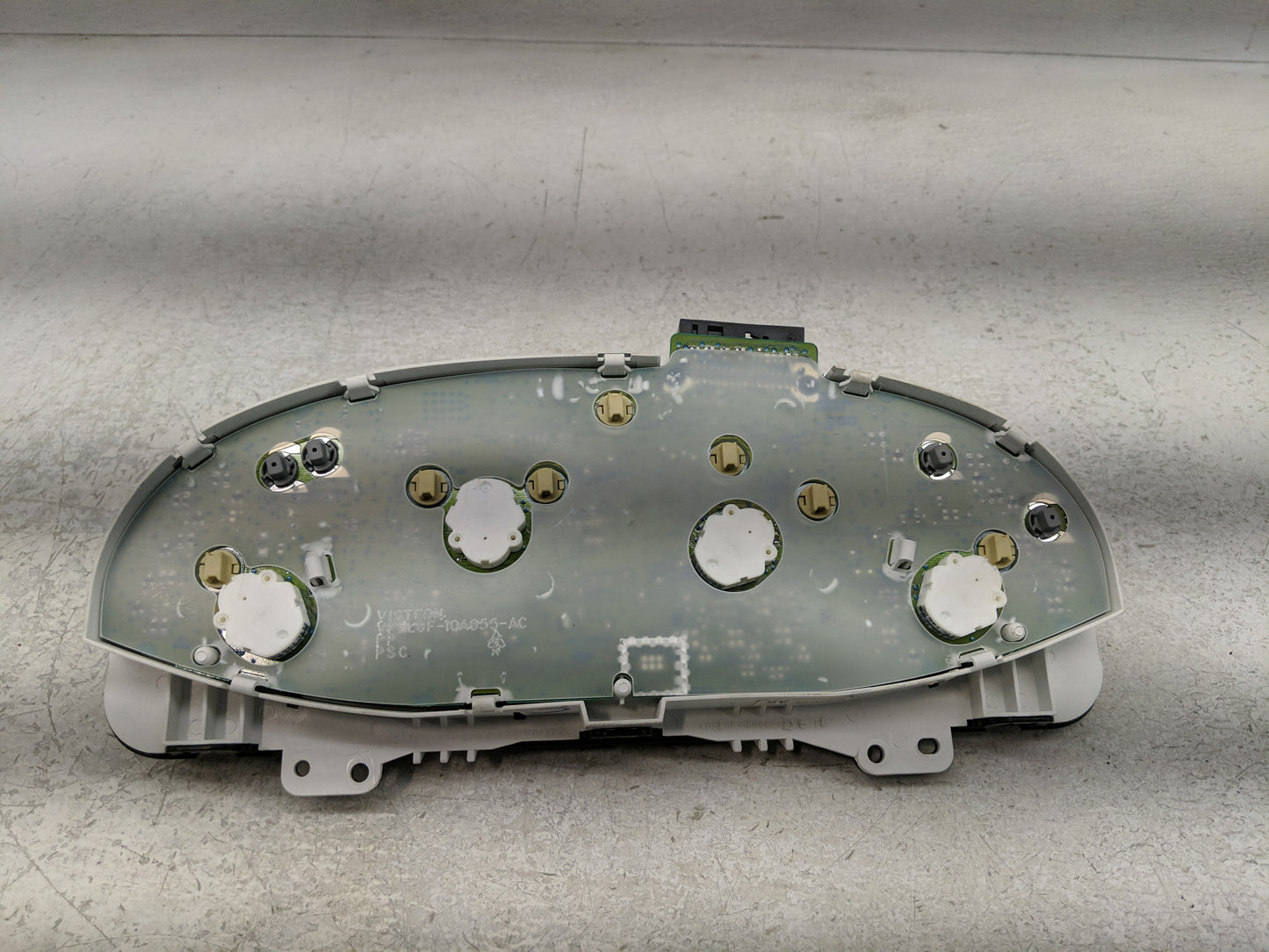 2006-2007 Ford Escape Instrument Cluster Speedometer Gauges P/N:VP5L8F-10890-A Fits Fits 2006 2007 OEM Used Auto Parts - Oem