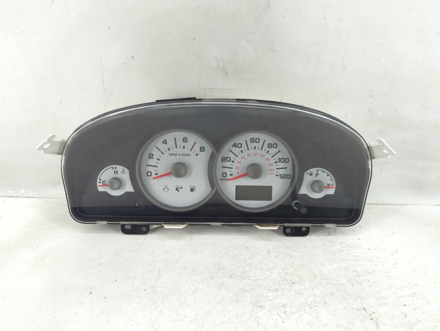 2006-2007 Ford Escape Instrument Cluster Speedometer Gauges P/N:VP5L8F-10A855-AC Fits Fits 2006 2007 OEM Used Auto Parts - O