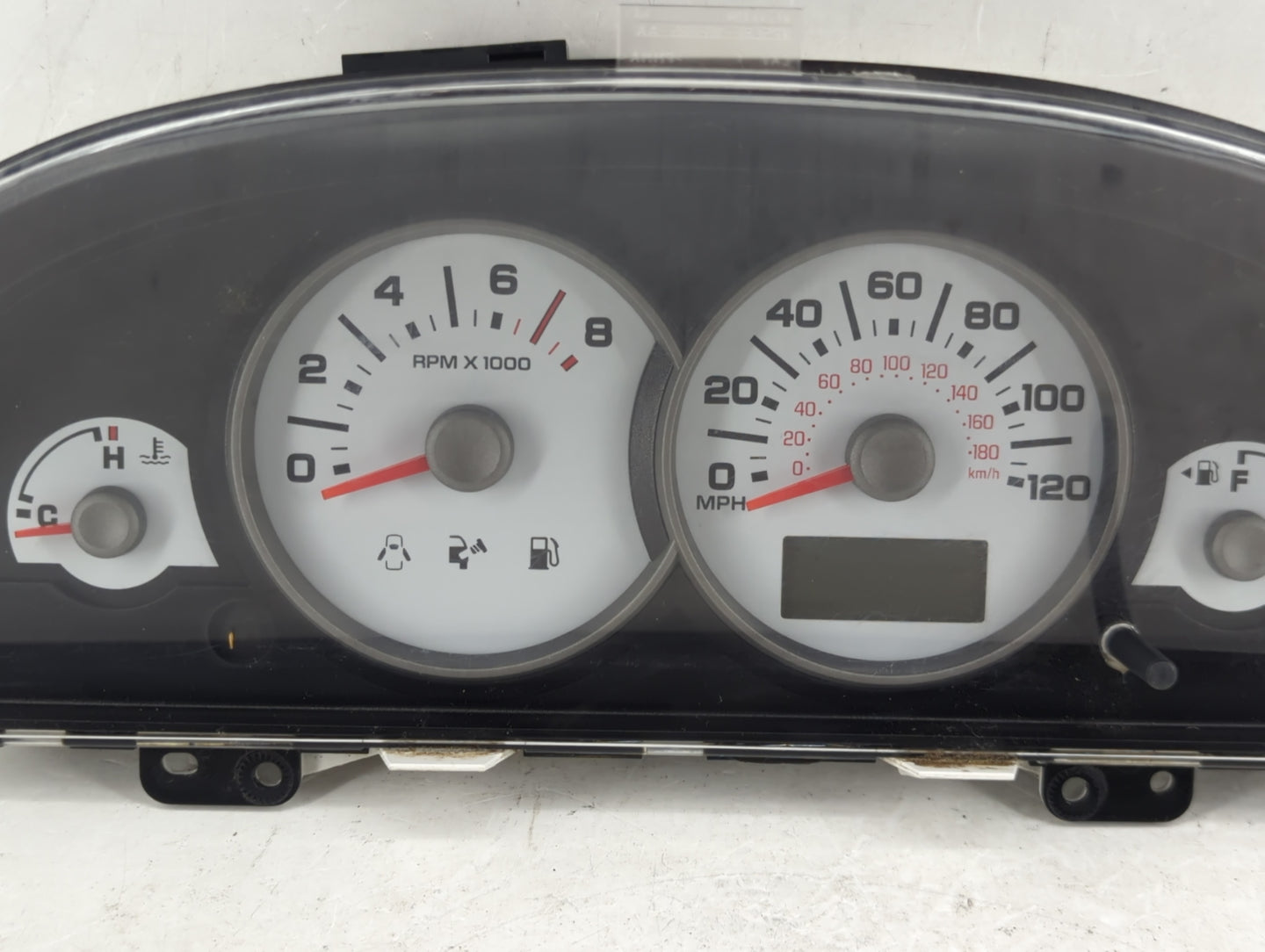 2006-2007 Ford Escape Instrument Cluster Speedometer Gauges P/N:VP5L8F-10A855-AC Fits Fits 2006 2007 OEM Used Auto Parts - O