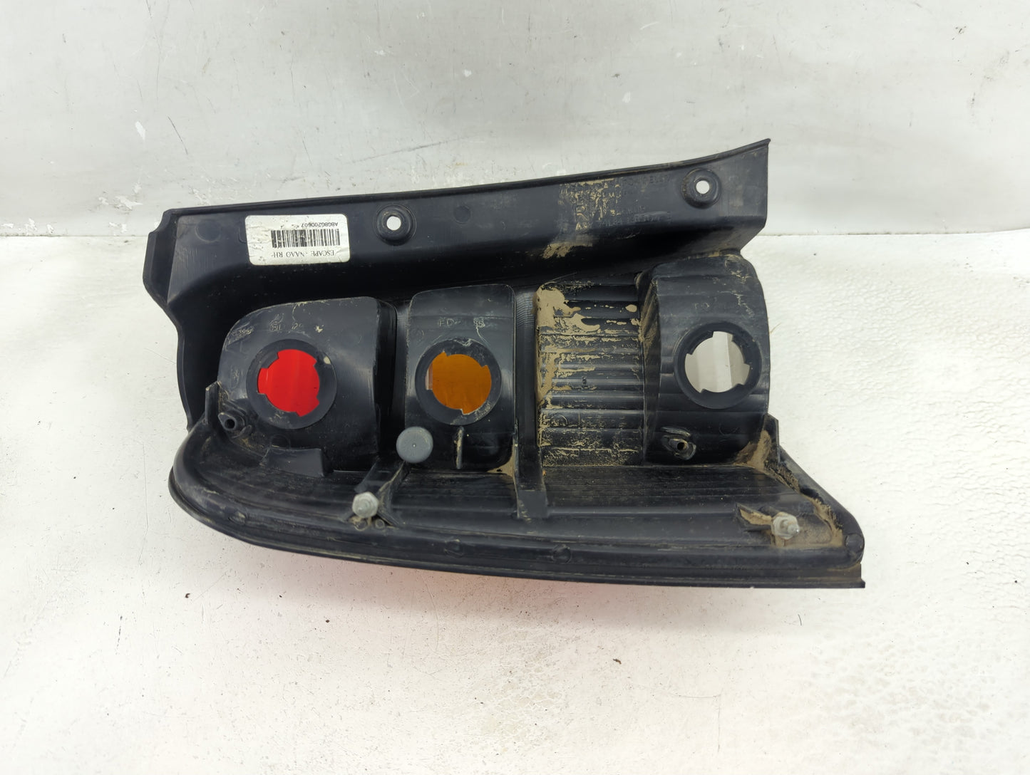 2001-2007 Ford Escape Tail Light Assembly Passenger Right OEM Fits Fits 2001 2002 2003 2004 2005 2006 2007 OEM Used Auto Par