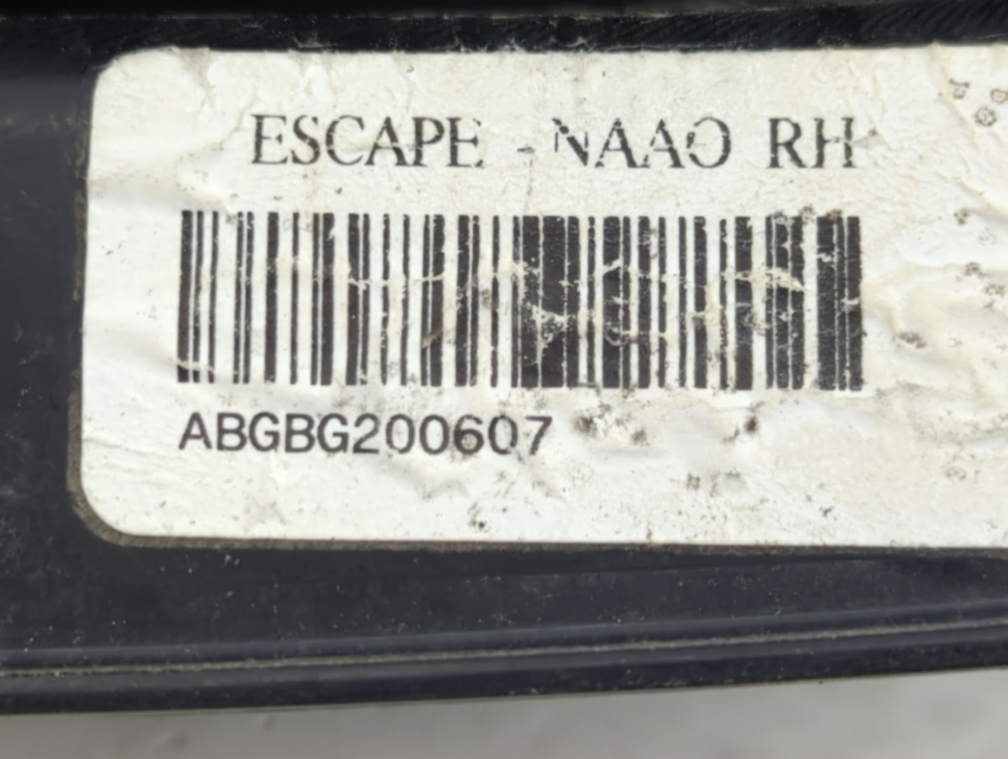 2001-2007 Ford Escape Tail Light Assembly Passenger Right OEM Fits Fits 2001 2002 2003 2004 2005 2006 2007 OEM Used Auto Par