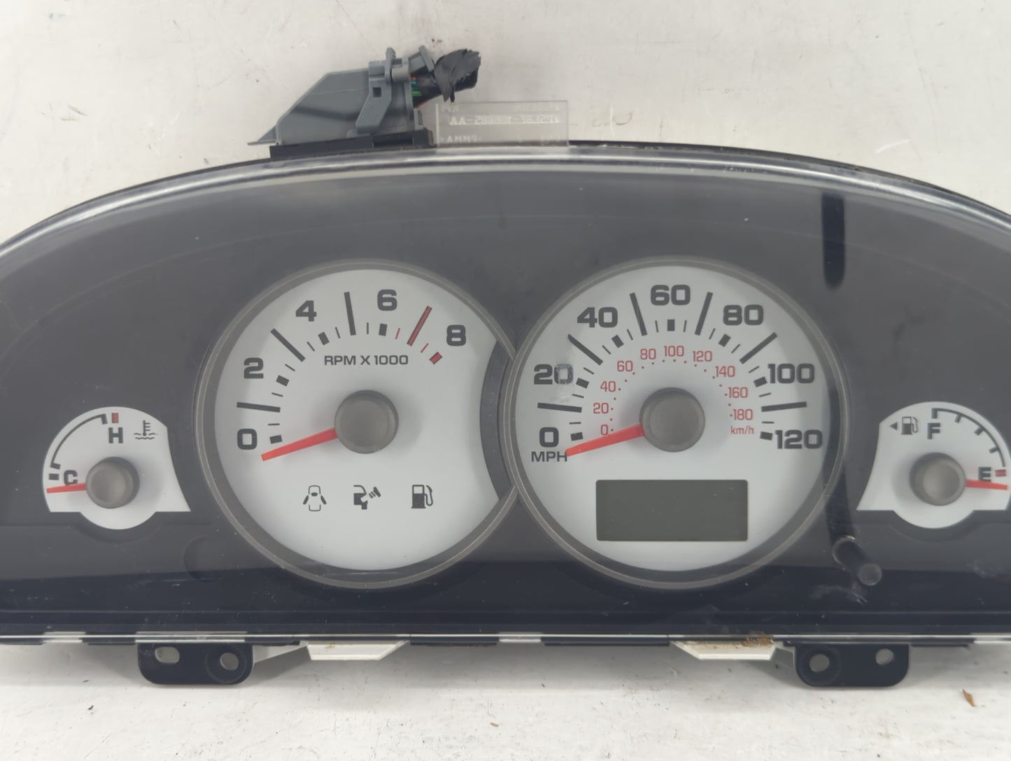 2006-2007 Ford Escape Instrument Cluster Speedometer Gauges P/N:VP5L8F-10A855-AC Fits Fits 2006 2007 OEM Used Auto Parts - O