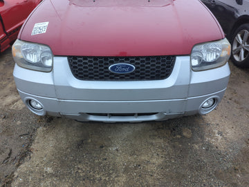 2005-2007 Ford Escape Front Grille Bumper Not Included - Oemusedautoparts1.com