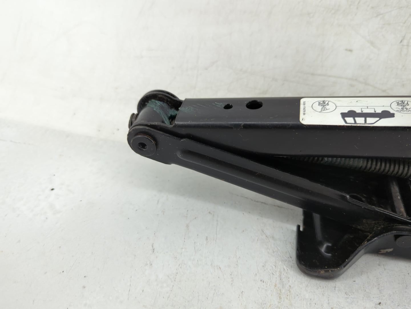 2007 Ford Escape Spare Scissor Car Jack - Oemusedautoparts1.com