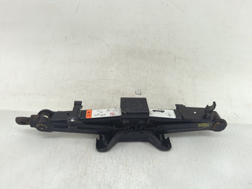 2007 Ford Escape Spare Scissor Car Jack - Oemusedautoparts1.com