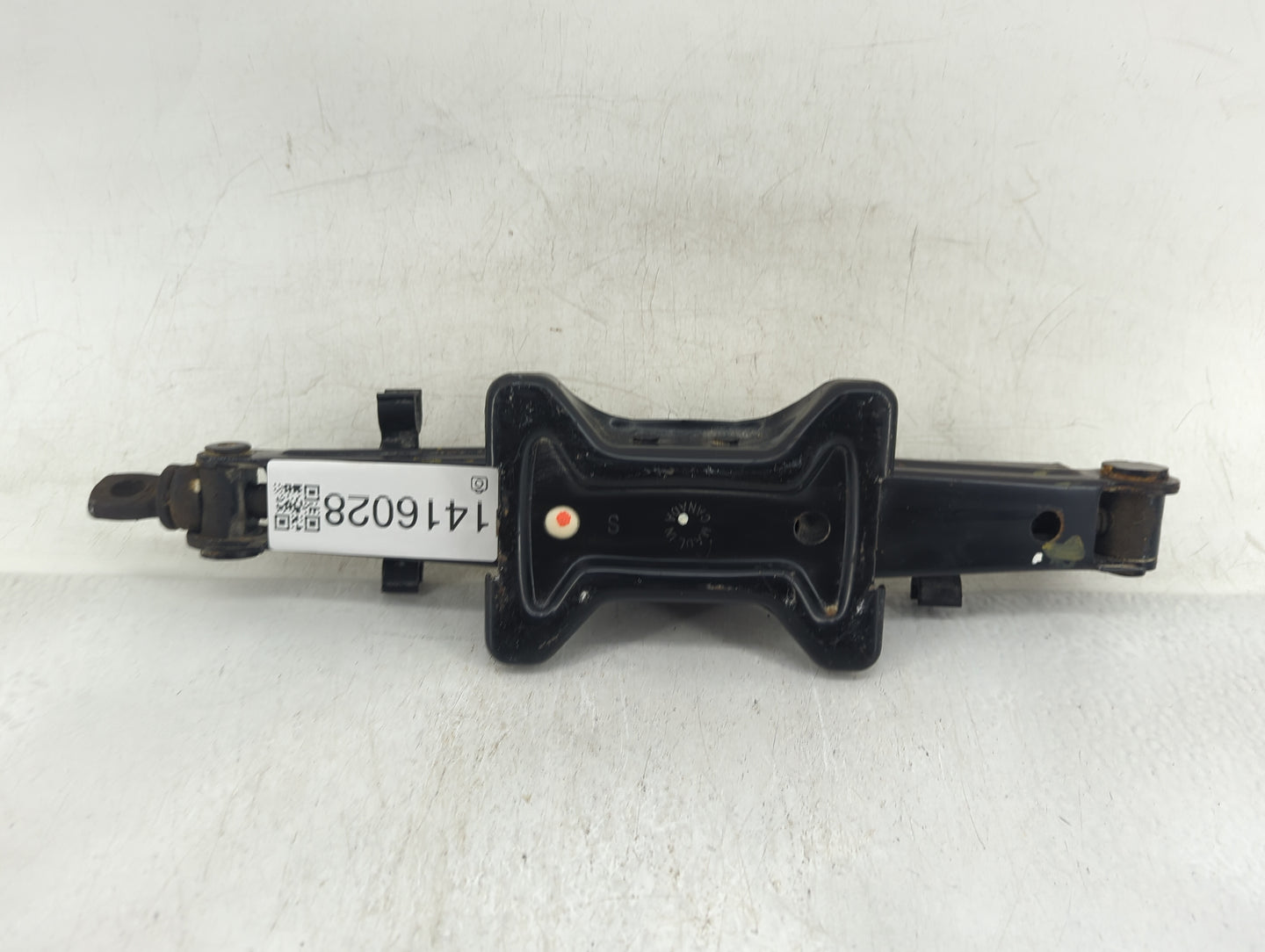 2007 Ford Escape Spare Scissor Car Jack - Oemusedautoparts1.com