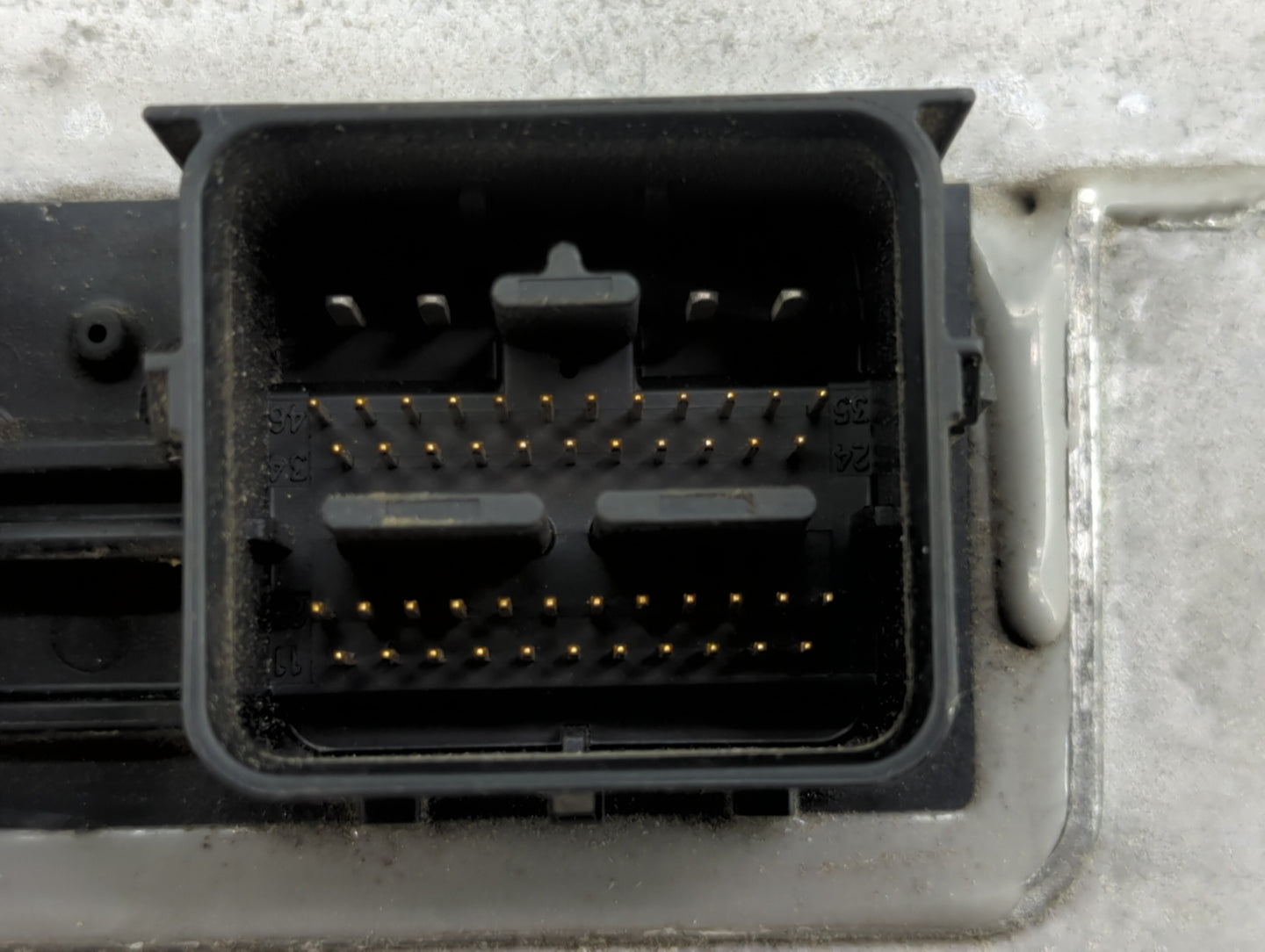 2007 Ford Escape PCM Engine Control Computer ECU ECM PCU OEM P/N:7L8A-12A650-AJC Fits OEM Used Auto Parts - Oemusedautoparts