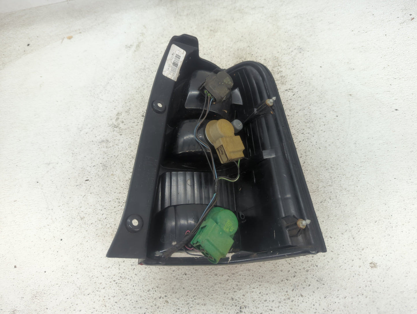 2001-2007 Ford Escape Tail Light Assembly Driver Left OEM P/N:AL84-13B505-D Fits Fits 2001 2002 2003 2004 2005 2006 2007 OEM
