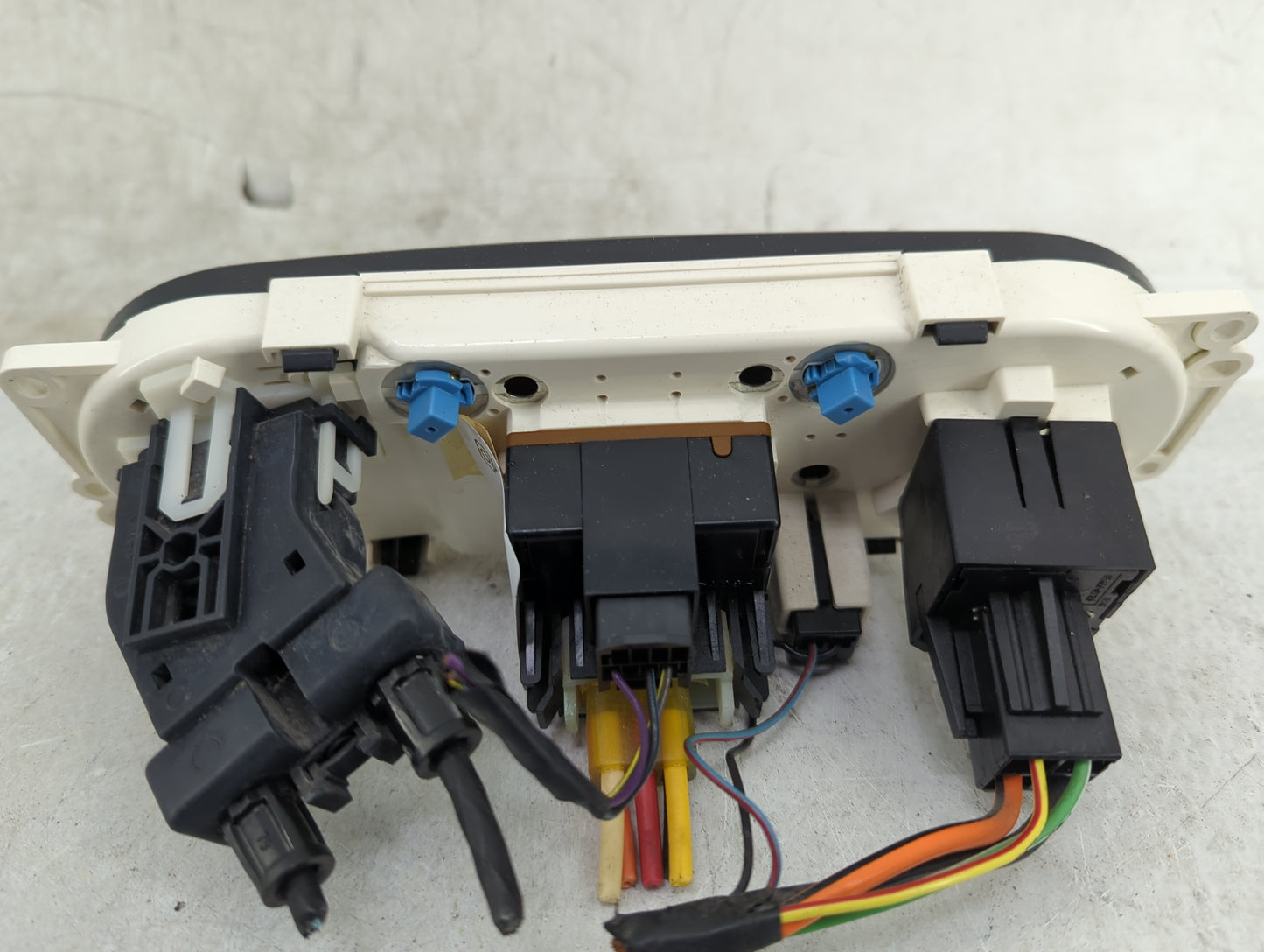 2002-2007 Ford Escape Climate Control Module Temperature AC/Heater Replacement P/N:YL8H-19980-A Fits OEM Used Auto Parts - O