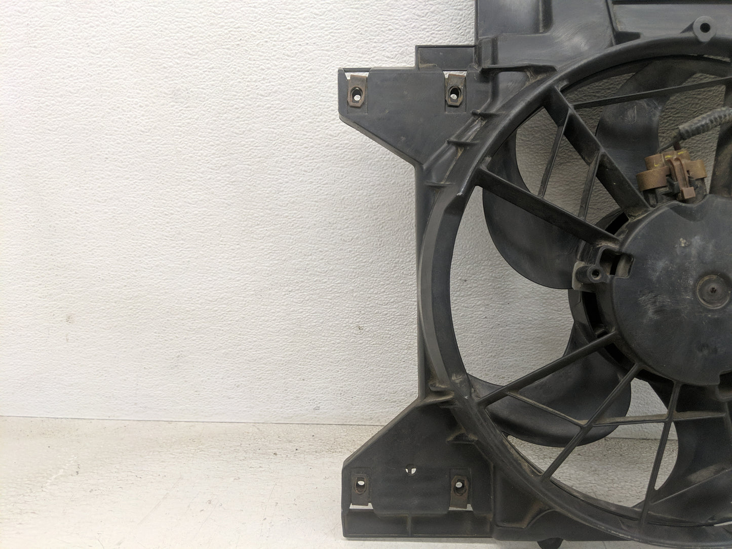 2005-2007 Ford Escape Electric Radiator Cooling Fan Motor Assembly - Oemusedautoparts1.com