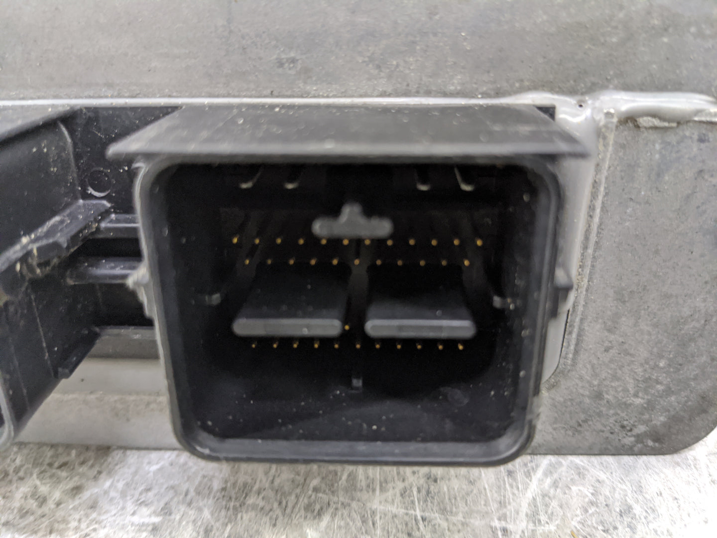 2007 Ford Escape PCM Engine Control Computer ECU ECM PCU OEM P/N:7L8A-12A650-AUB Fits OEM Used Auto Parts - Oemusedautoparts
