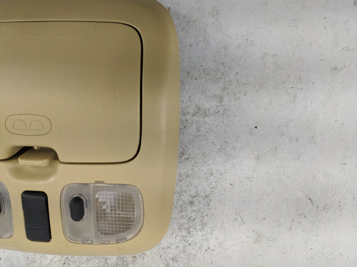 2007 Ford Escape Overhead Roof Console Tan - Oemusedautoparts1.com