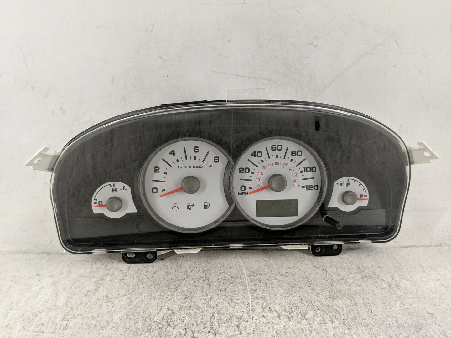 2006-2007 Ford Escape Instrument Cluster Speedometer Gauges P/N:6L8T-10849-AB SUAB719956 Miles: Fits Fits 2006 2007 OEM Used