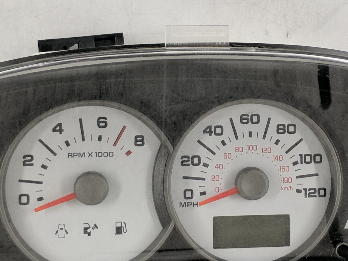 2006-2007 Ford Escape Instrument Cluster Speedometer Gauges P/N:6L8T-10849-AB SUAB719956 Miles: Fits Fits 2006 2007 OEM Used