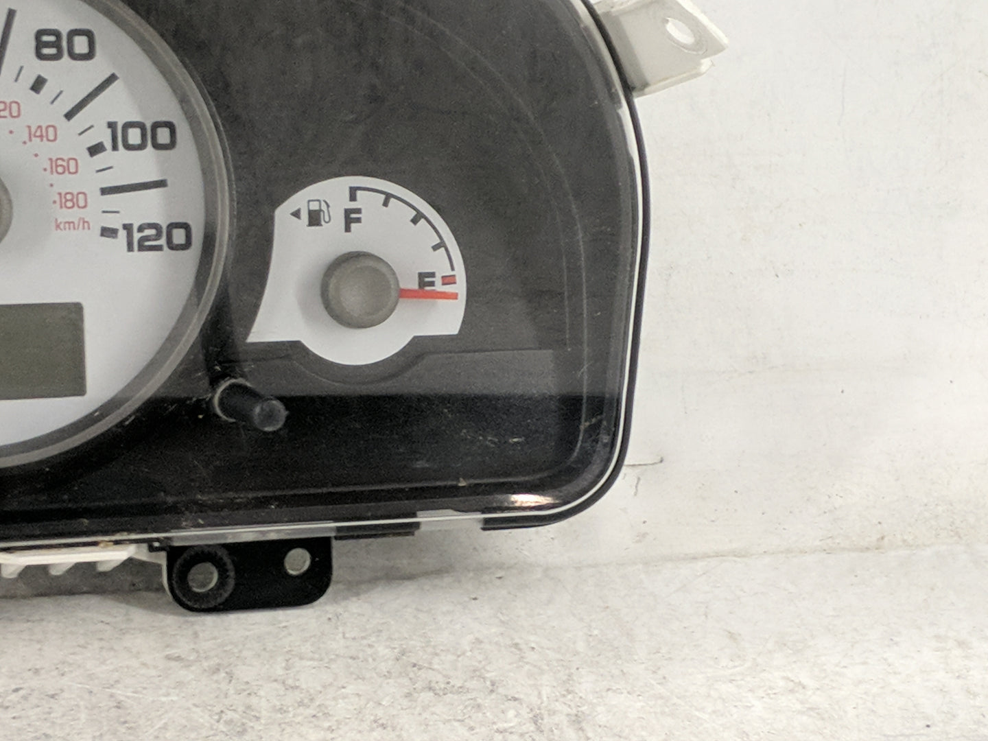 2006-2007 Ford Escape Instrument Cluster Speedometer Gauges P/N:6L8T-10849-AB SUAB719956 Miles: Fits Fits 2006 2007 OEM Used