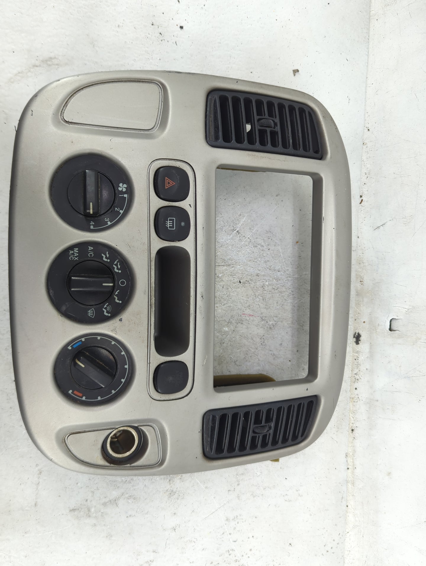 2002-2007 Ford Escape Climate Control Module Temperature AC/Heater Replacement Fits Fits 2002 2003 2004 2005 2006 2007 OEM U