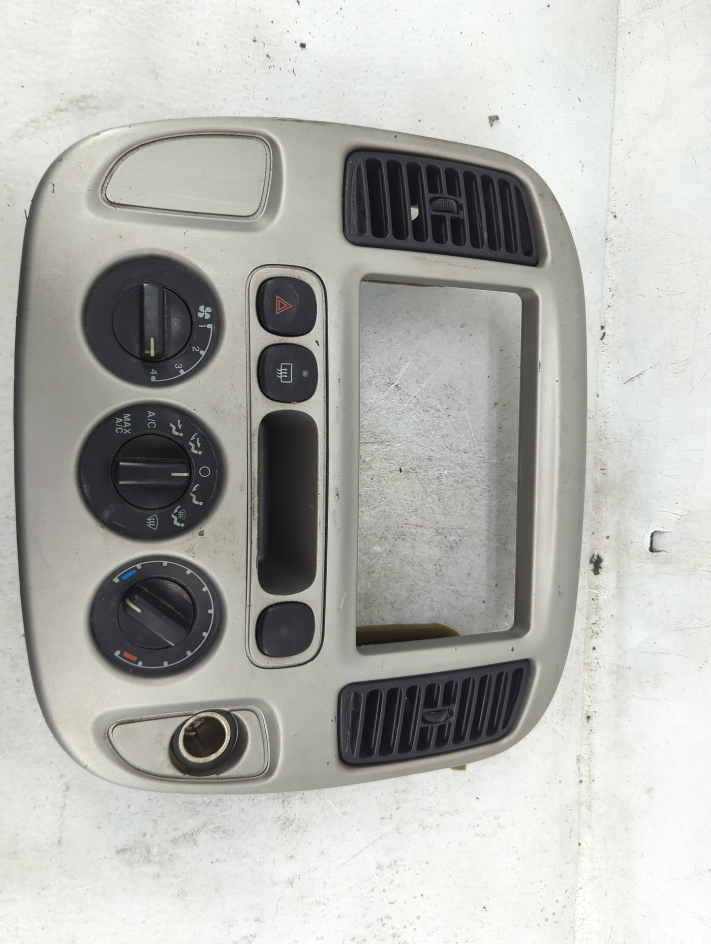 2002-2007 Ford Escape Climate Control Module Temperature AC/Heater Replacement Fits Fits 2002 2003 2004 2005 2006 2007 OEM U