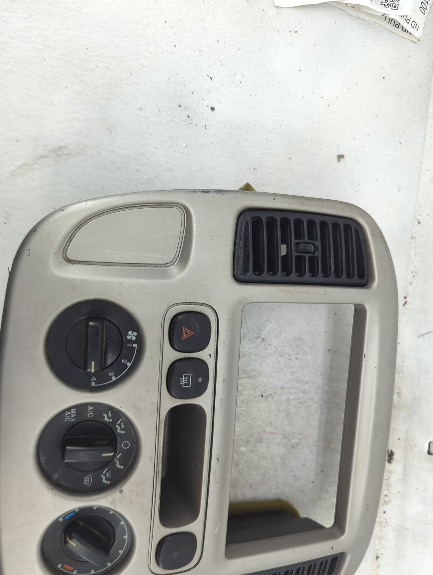 2002-2007 Ford Escape Climate Control Module Temperature AC/Heater Replacement Fits Fits 2002 2003 2004 2005 2006 2007 OEM U