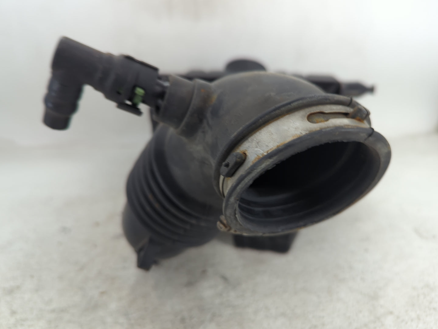 2007-2007 Ford Escape Air Cleaner Intake-duct Hose Tube 1492445 - Oemusedautoparts1.com
