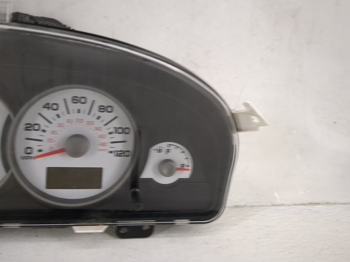 2005-2007 Ford Escape Instrument Cluster Speedometer Gauges P/N:6L8F-10A855-AC Miles: Fits Fits 2005 2006 2007 OEM Used Auto