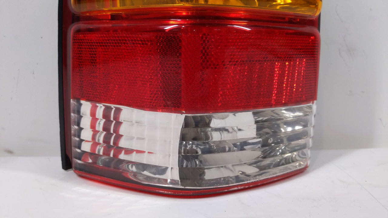 2001-2007 Ford Escape Tail Light Assembly Driver Left OEM P/N:4L84-13B505-D Fits Fits 2001 2002 2003 2004 2005 2006 2007 OEM