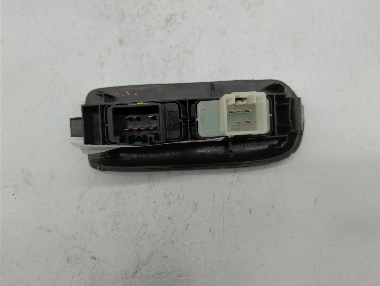 2001-2007 Ford Escape Passeneger Right Power Window Switch - Oemusedautoparts1.com