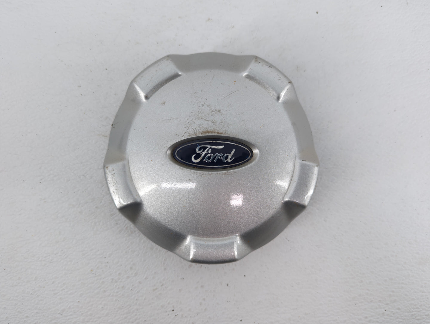 2007 Ford Escape Rim Wheel Center Cap - Oemusedautoparts1.com