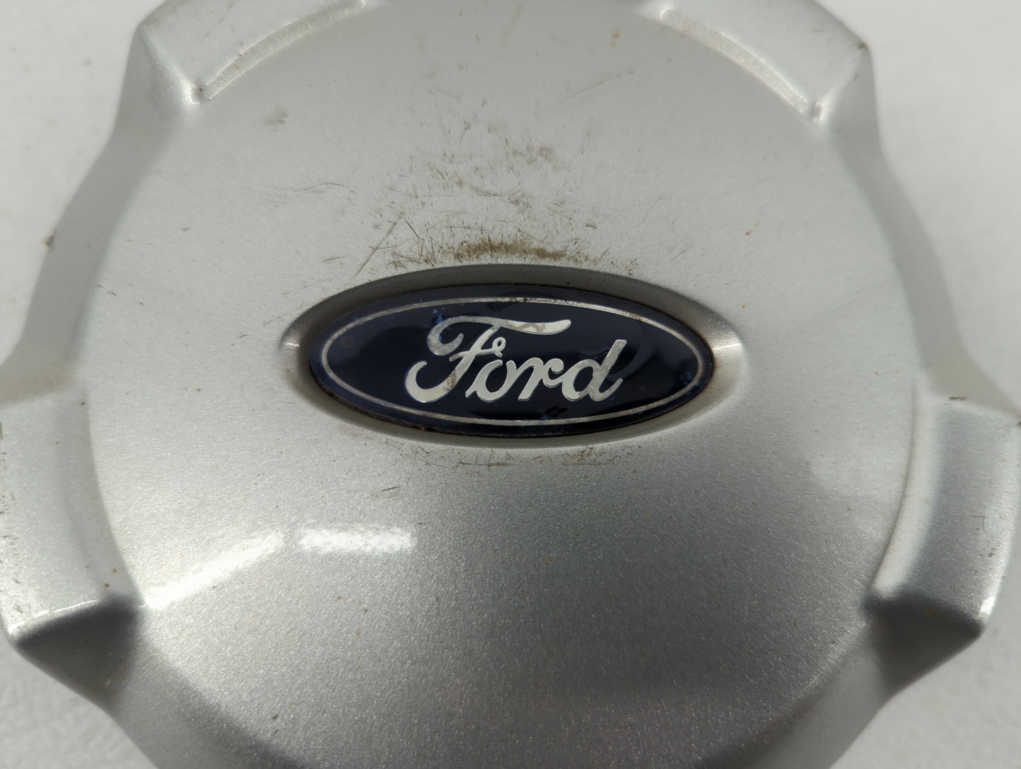 2007 Ford Escape Rim Wheel Center Cap - Oemusedautoparts1.com