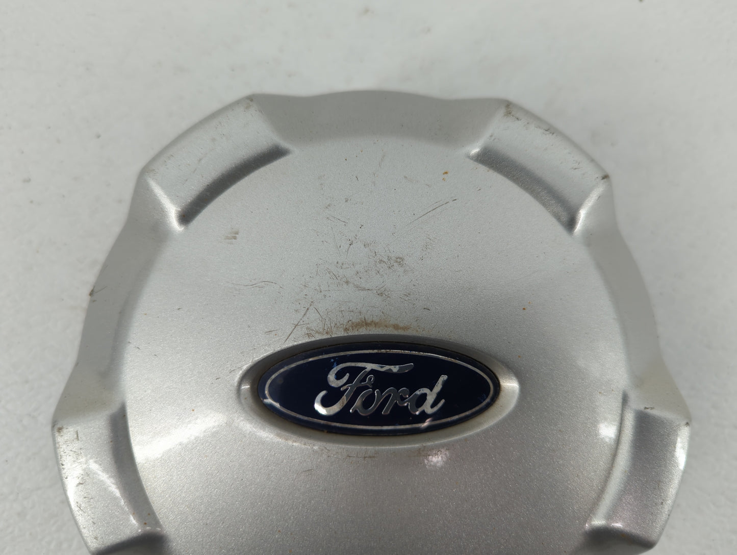 2007 Ford Escape Rim Wheel Center Cap - Oemusedautoparts1.com