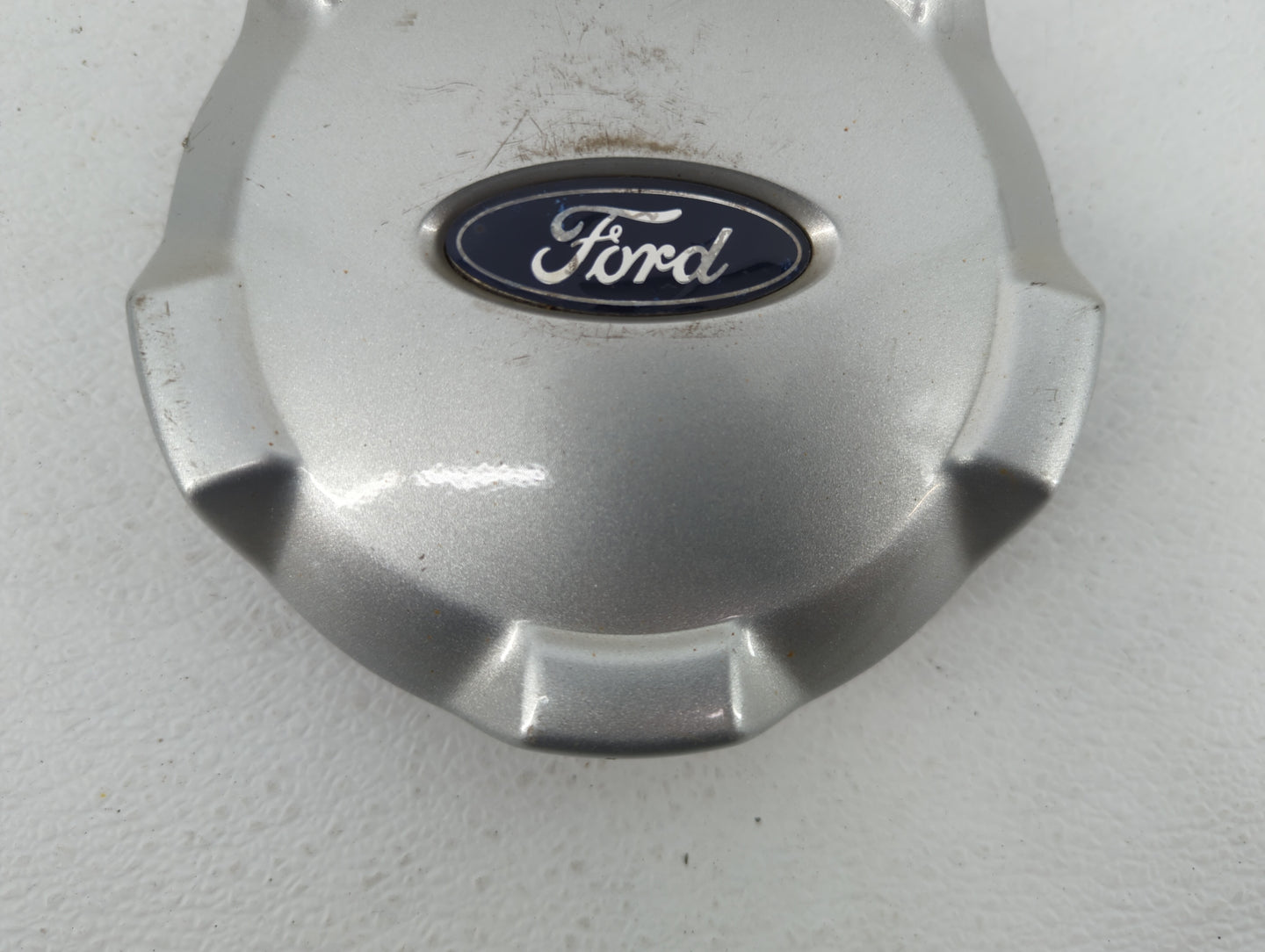 2007 Ford Escape Rim Wheel Center Cap - Oemusedautoparts1.com