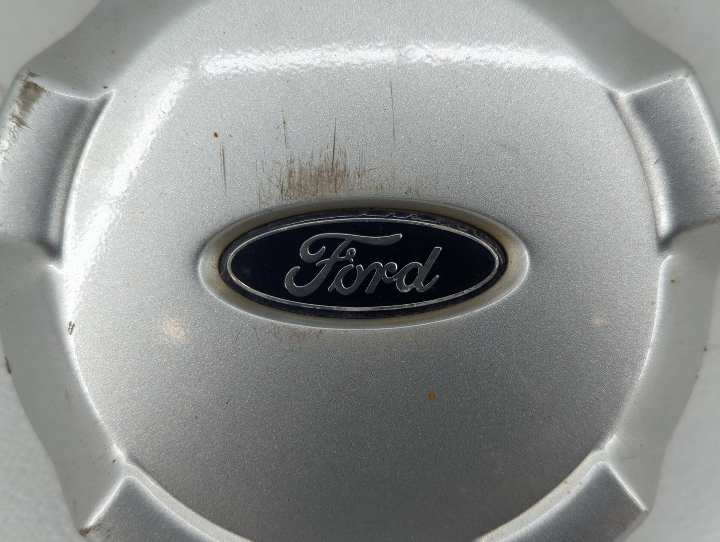 2007 Ford Escape Rim Wheel Center Cap - Oemusedautoparts1.com