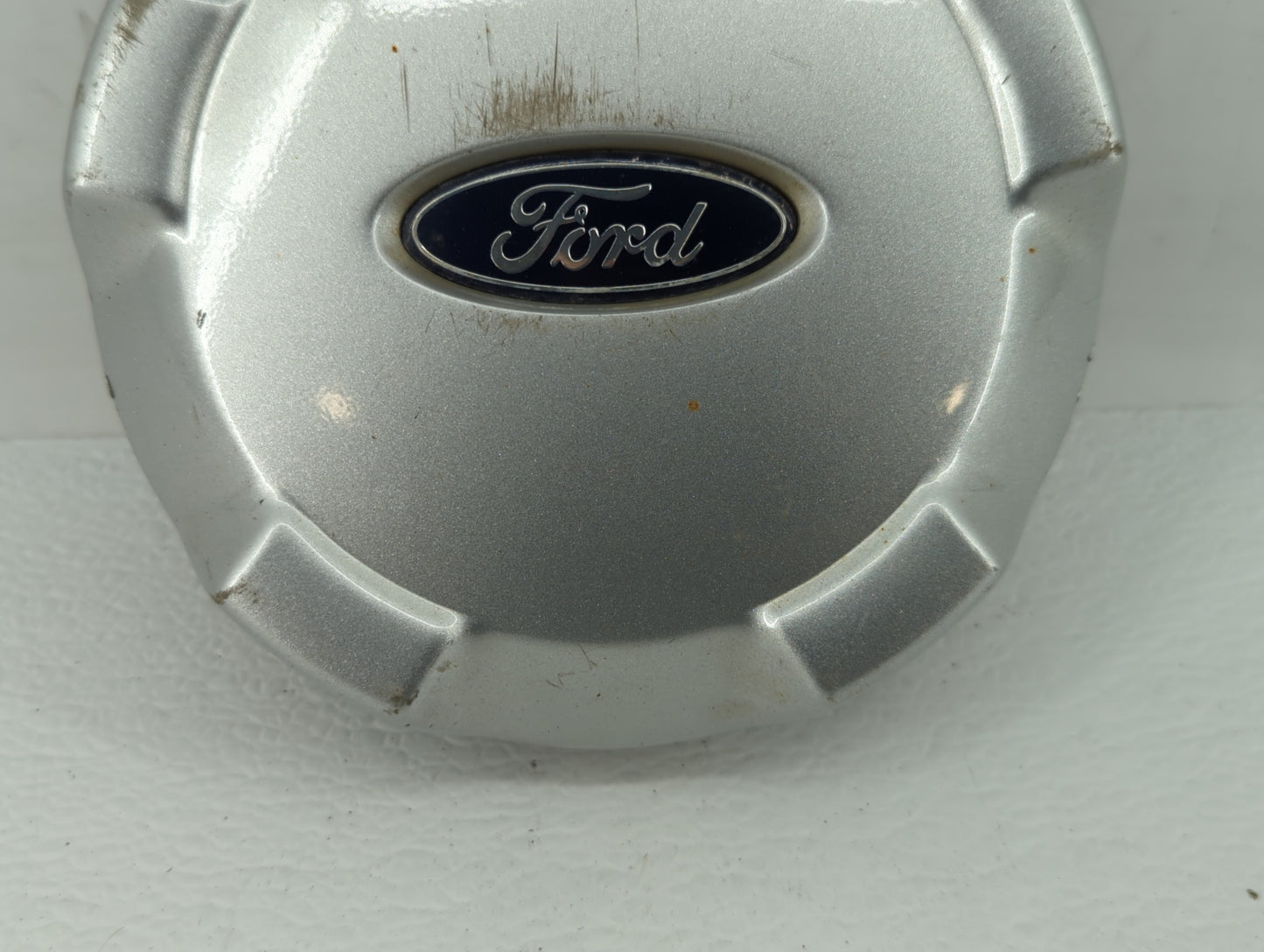 2007 Ford Escape Rim Wheel Center Cap - Oemusedautoparts1.com