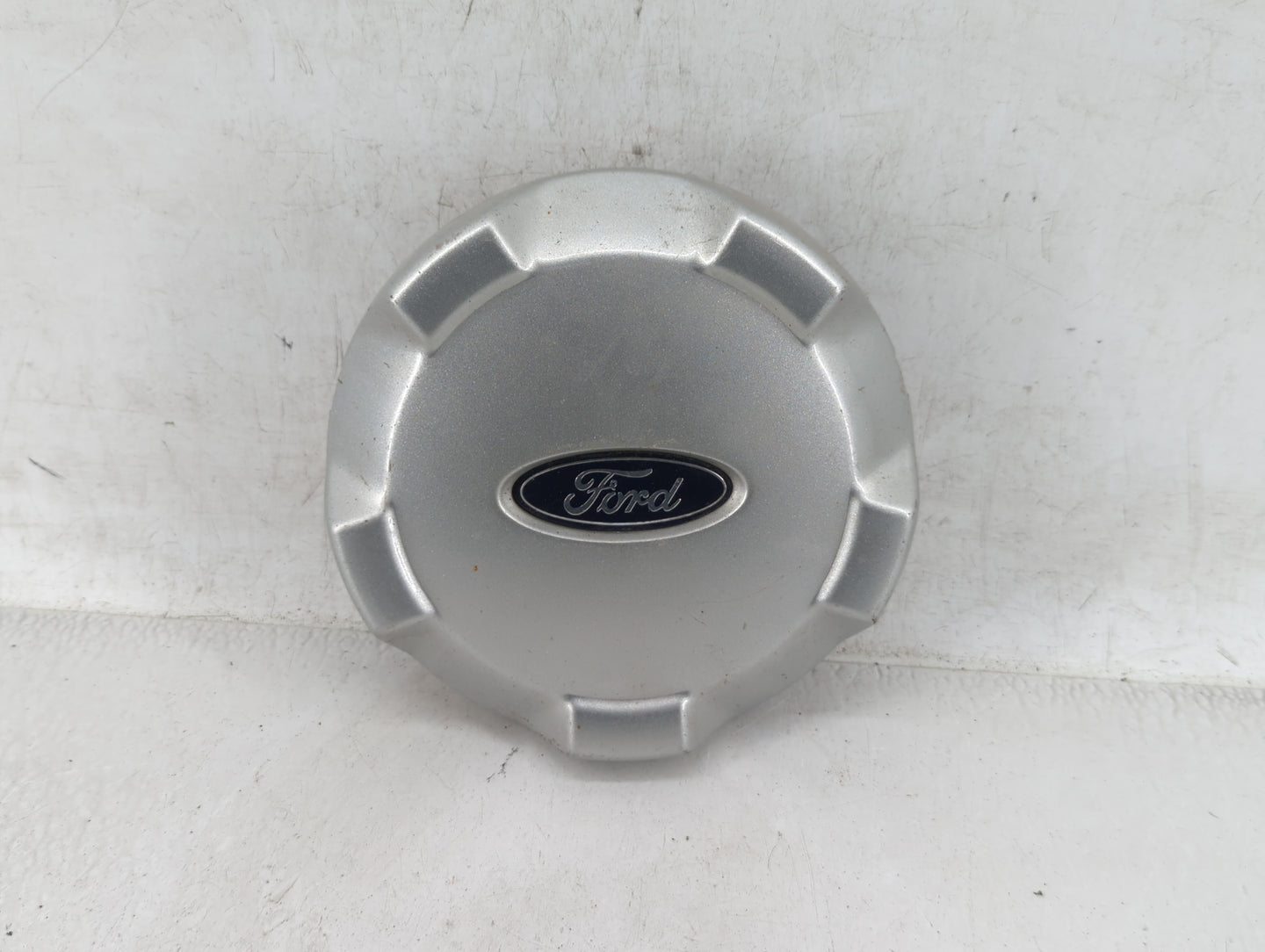 2007 Ford Escape Rim Wheel Center Cap - Oemusedautoparts1.com