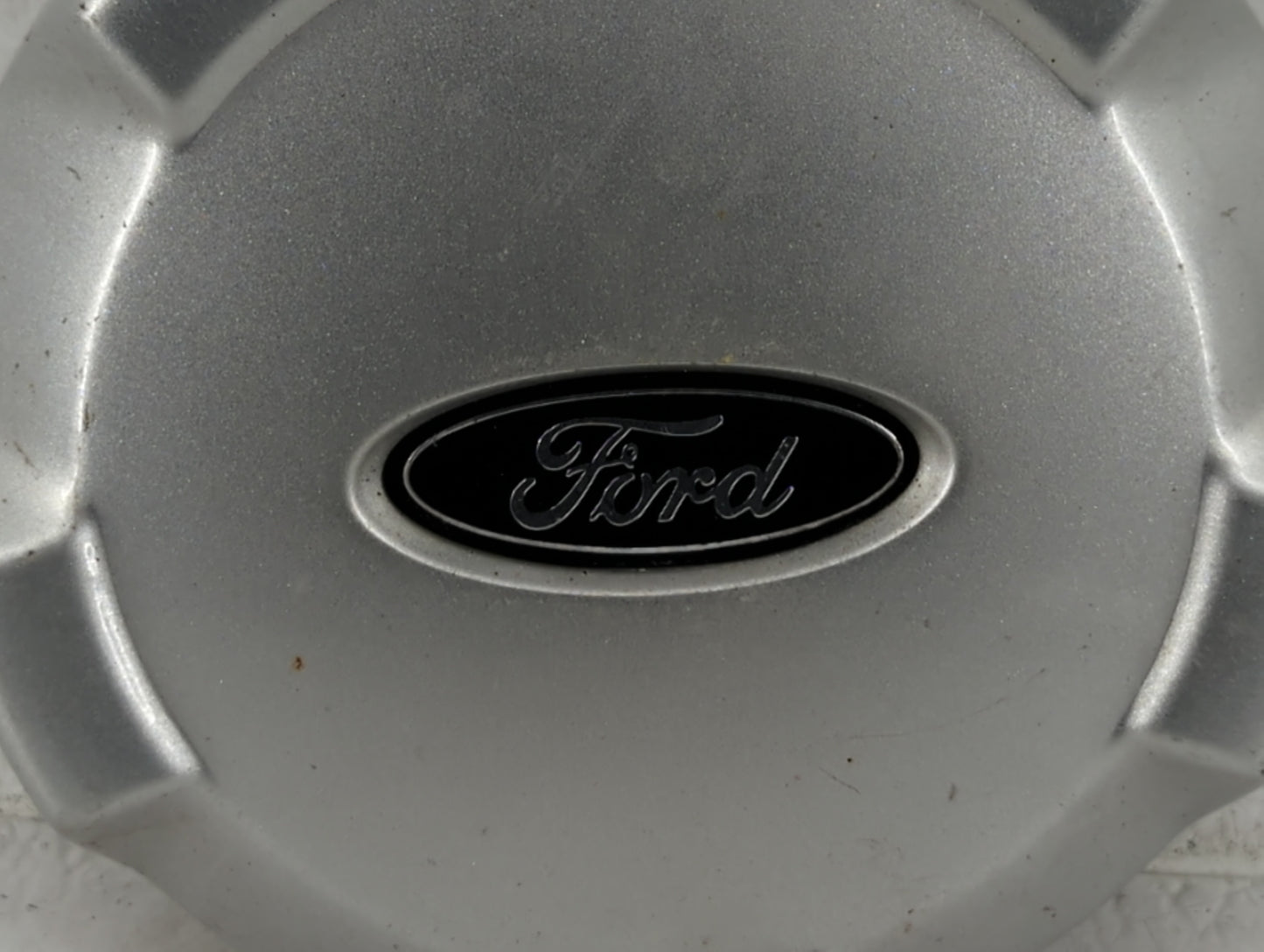 2007 Ford Escape Rim Wheel Center Cap - Oemusedautoparts1.com