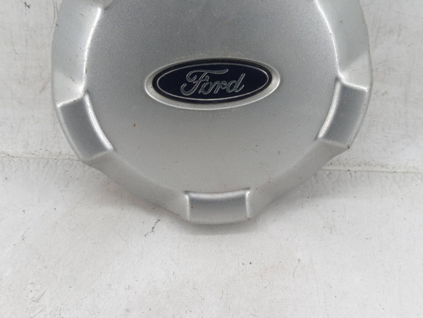 2007 Ford Escape Rim Wheel Center Cap - Oemusedautoparts1.com