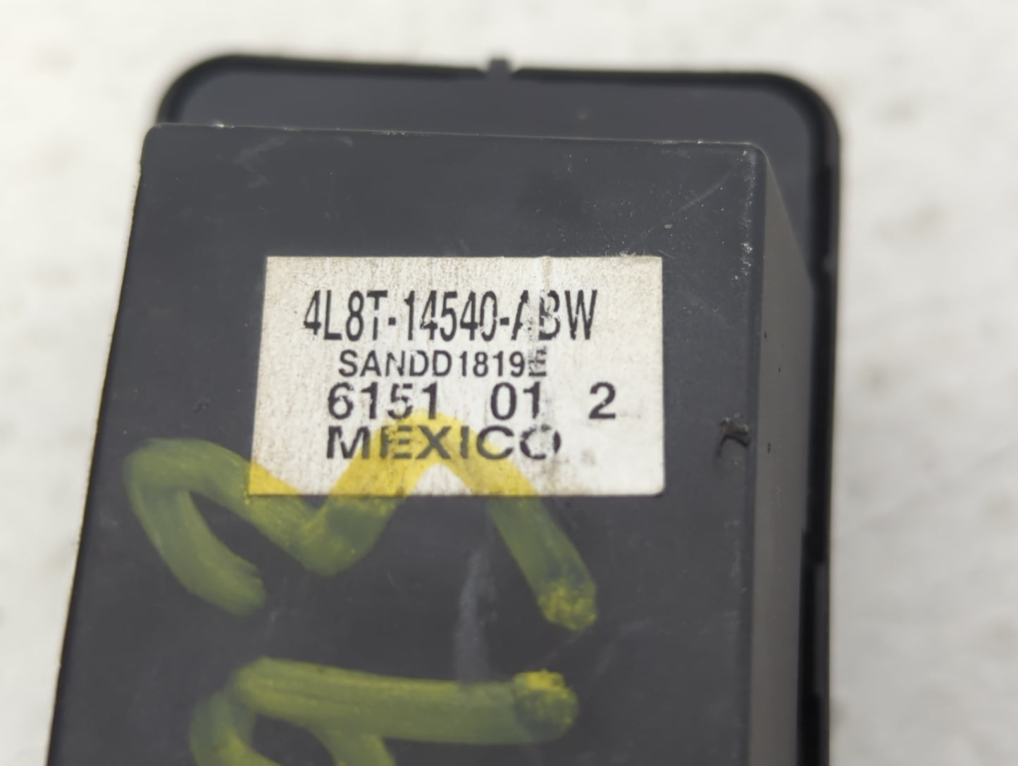 2001-2007 Ford Escape Master Power Window Switch Replacement Driver Side Left P/N:4L8T-14540-A 4L8T-14540-AB Fits OEM Used A