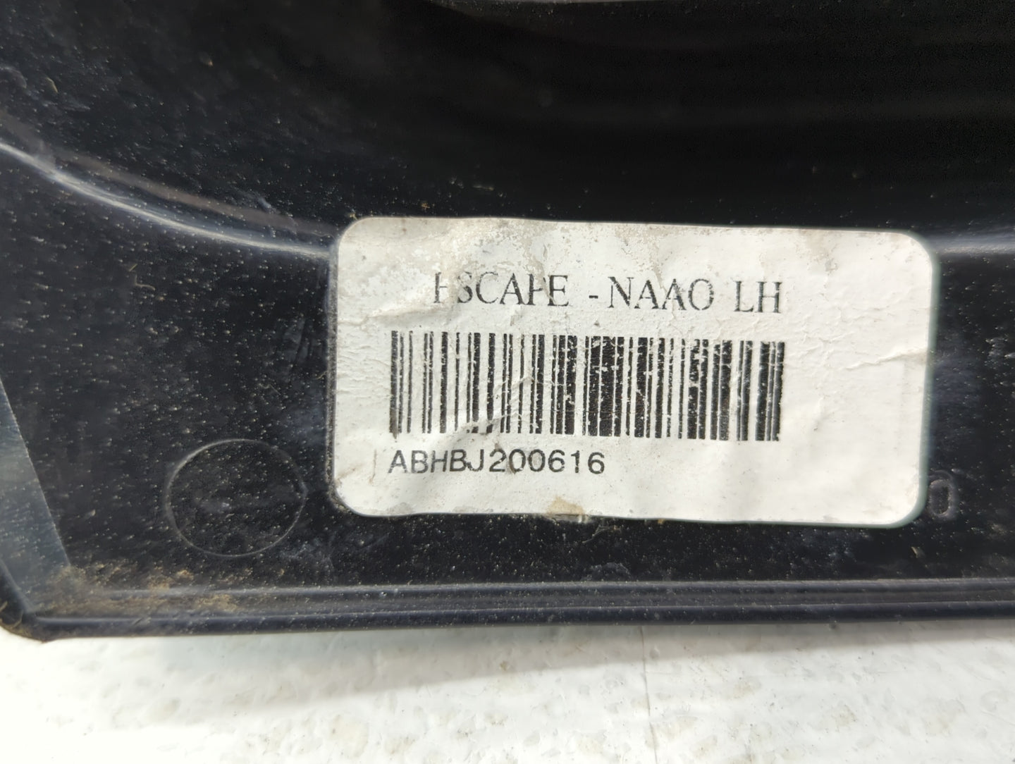 2001-2007 Ford Escape Tail Light Assembly Driver Left OEM P/N:4L84-13B505-D 1L84-13B505-D Fits OEM Used Auto Parts - Oemused