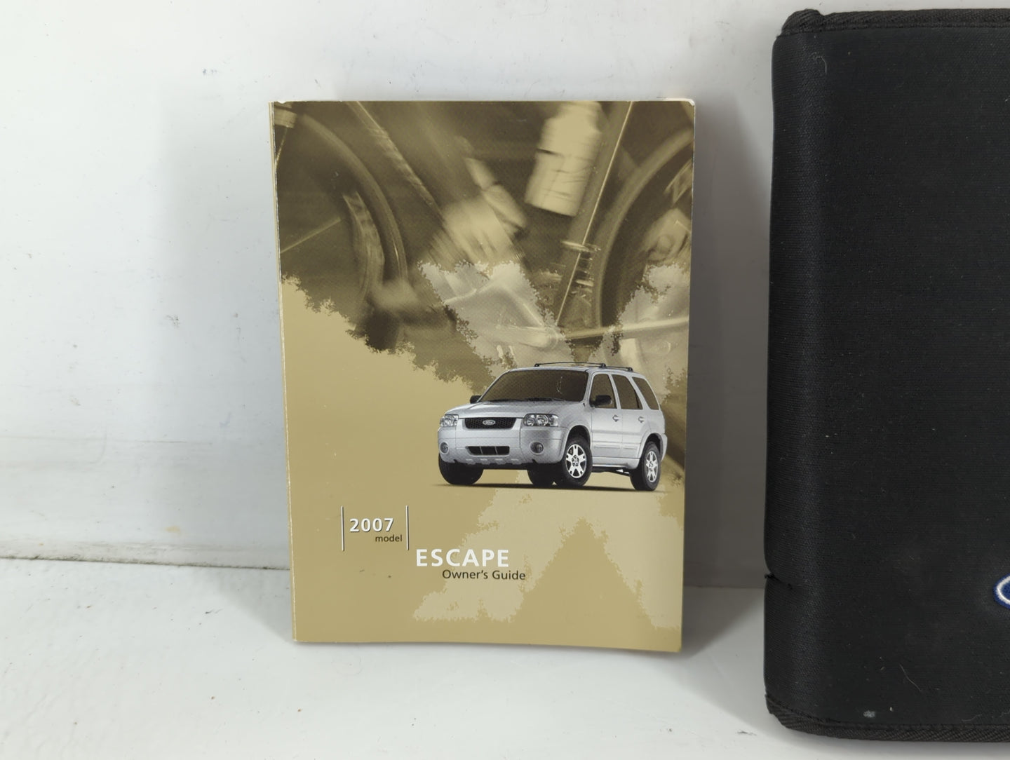 2007 Ford Escape Owners Manual Book Guide P/N:7L8J-19A321-AA OEM Used Auto Parts - Oemusedautoparts1.com