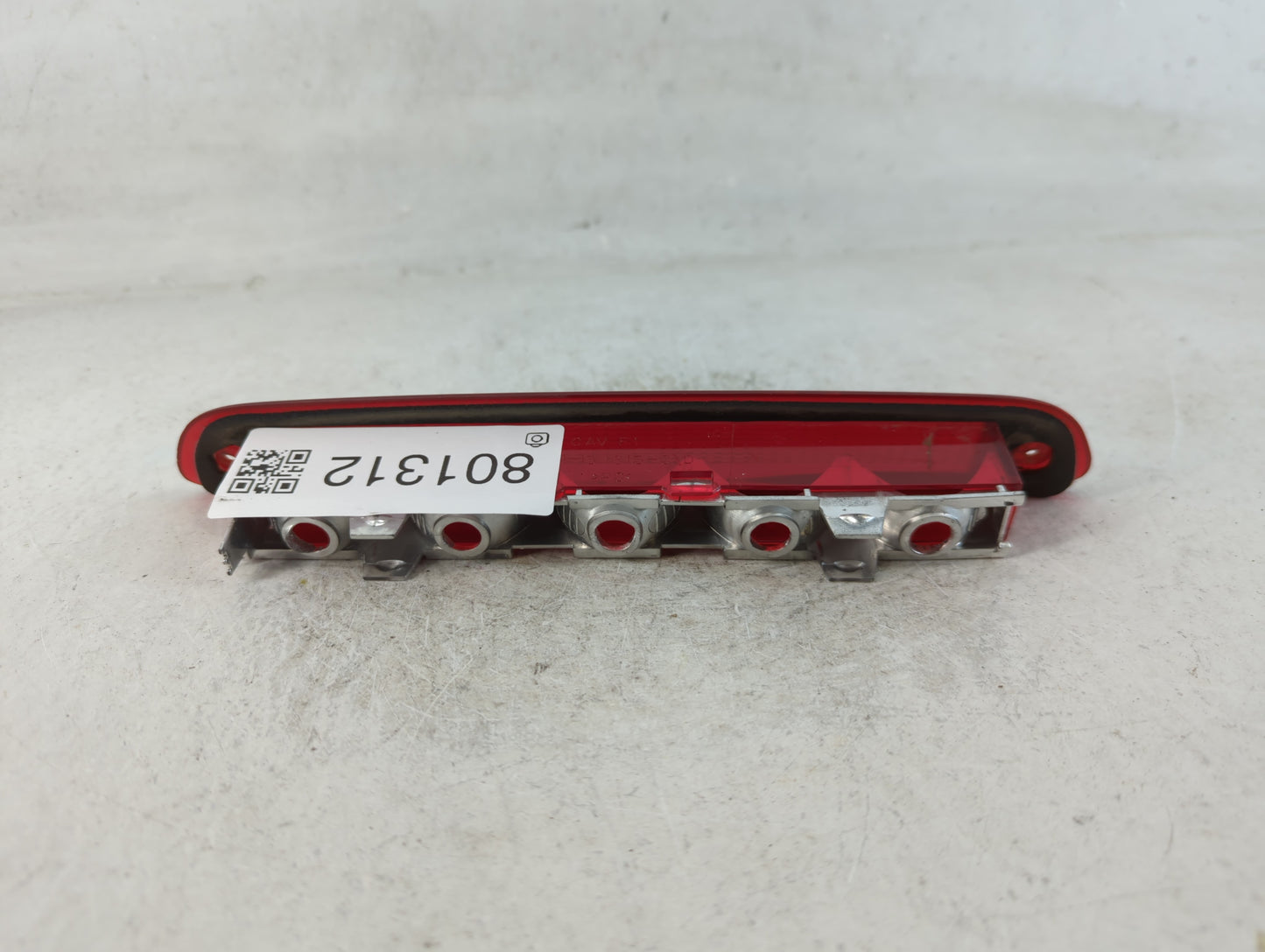 2007 Ford Escape Third Brake Light Tail Light P/N:YL84-13A613-C Fits OEM Used Auto Parts - Oemusedautoparts1.com