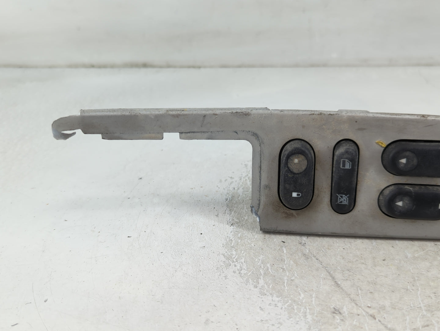 2001-2007 Ford Escape Master Power Window Switch Replacement Driver Side Left P/N:4L8T-14540-ABW Fits OEM Used Auto Parts - 