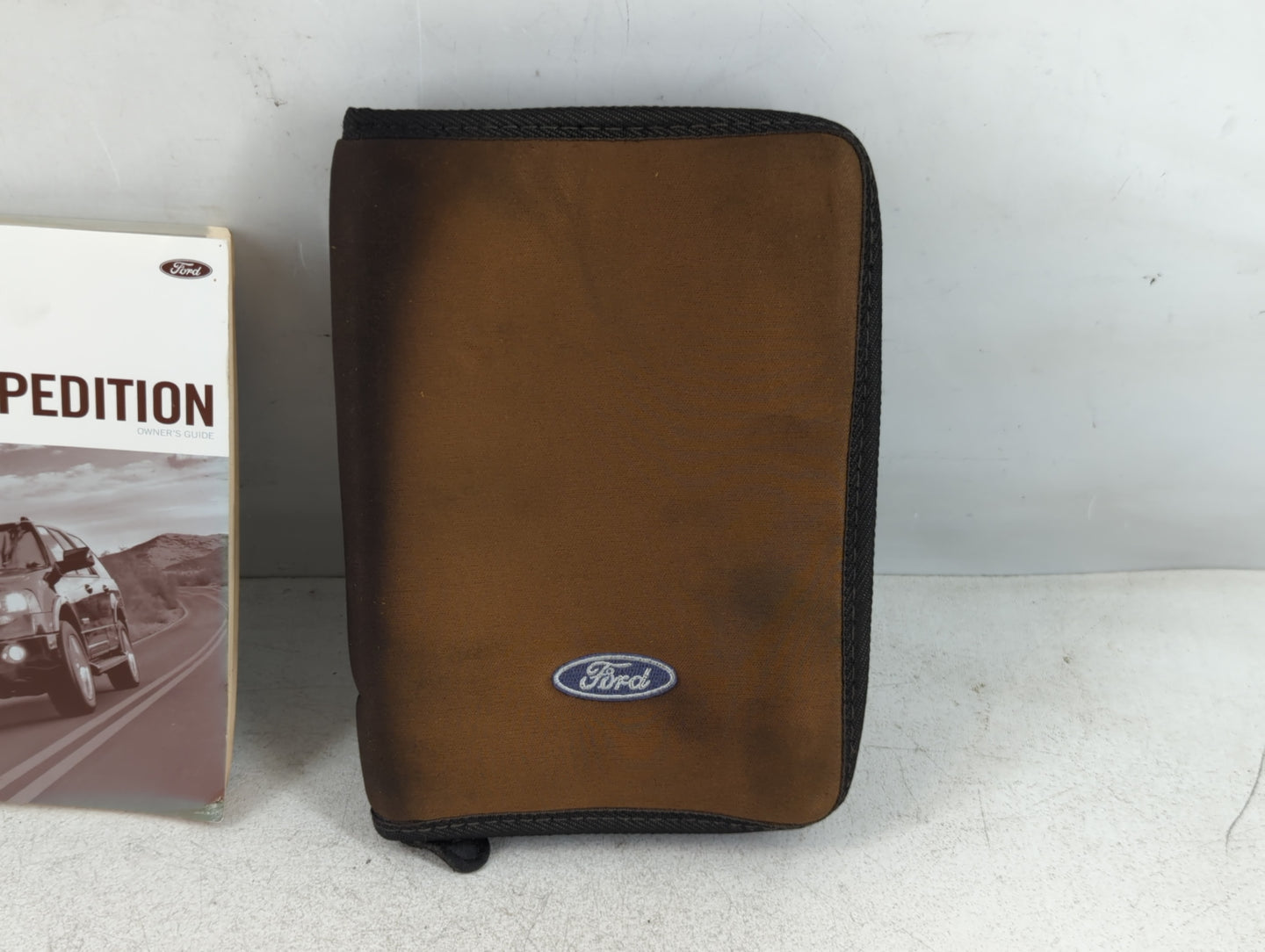2007 Ford Expedition Owners Manual Book Guide P/N:7L1J 19A321 AB OEM Used Auto Parts - Oemusedautoparts1.com