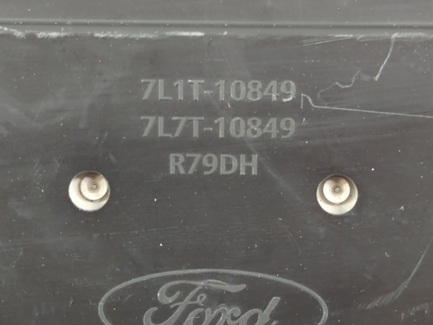 2007-2008 Ford Expedition Instrument Cluster Speedometer Gauges P/N:7L1T-10849 Fits Fits 2007 2008 OEM Used Auto Parts - Oem