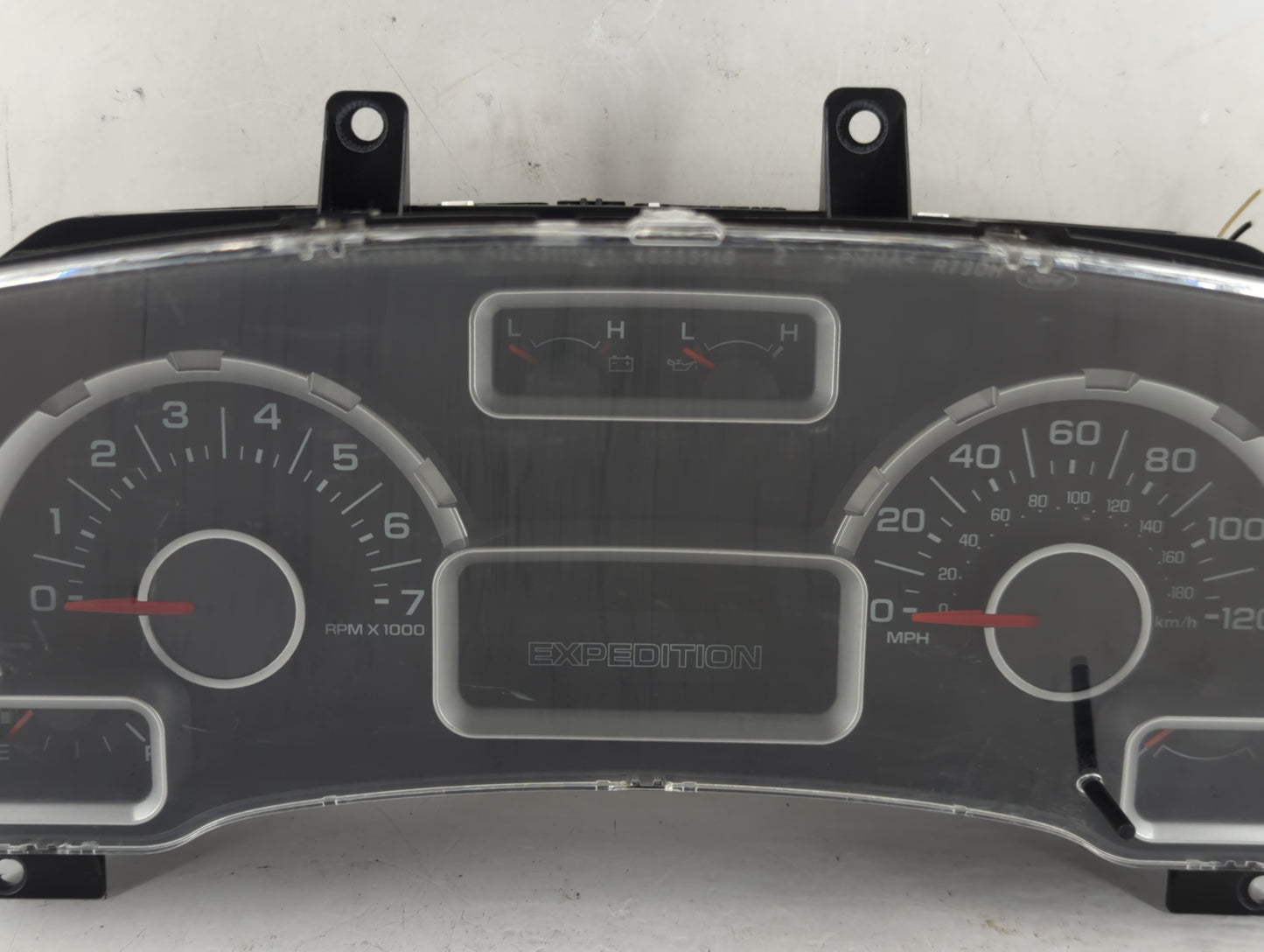 2007-2008 Ford Expedition Instrument Cluster Speedometer Gauges P/N:7L1T-10849 Fits Fits 2007 2008 OEM Used Auto Parts - Oem