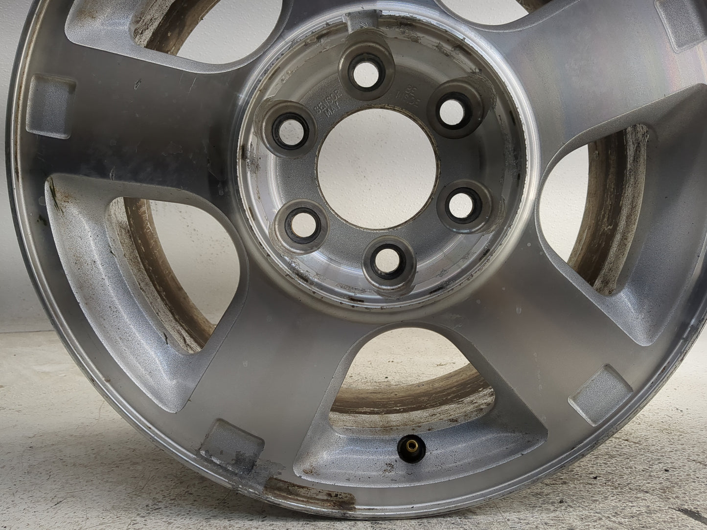 2007-2010 Ford Expedition Oem Wheel Rim 1364001 - Oemusedautoparts1.com
