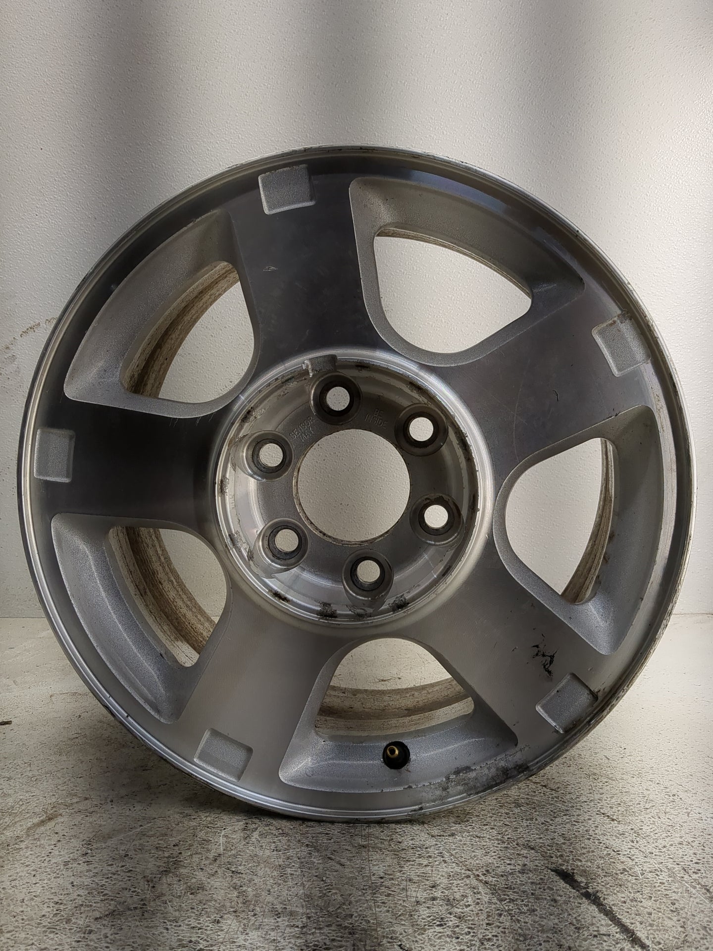 2007-2010 Ford Expedition Oem Wheel Rim 1364004 - Oemusedautoparts1.com