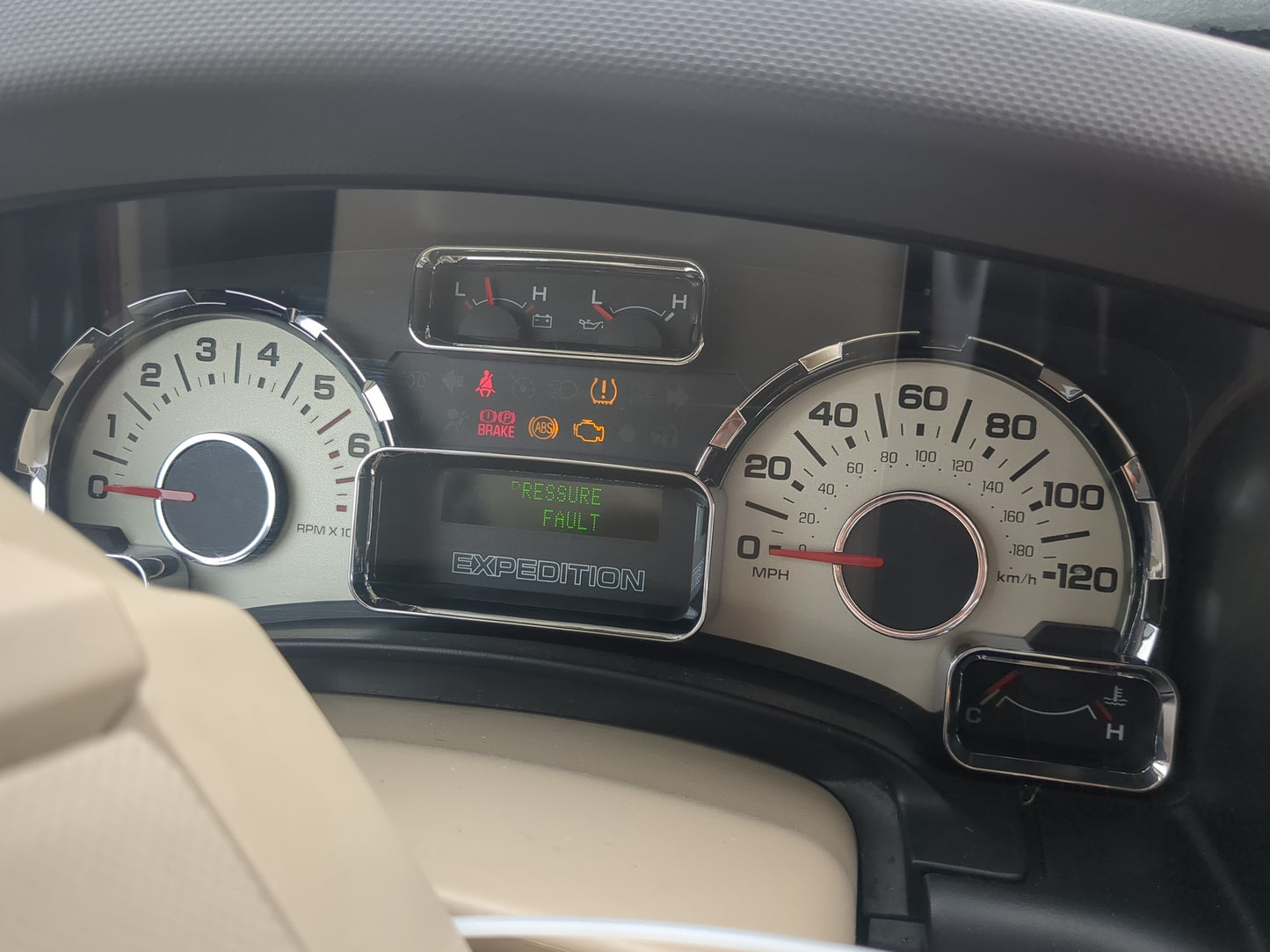 2007-2008 Ford Expedition Instrument Cluster Speedometer Gauges Miles:126K Fits Fits 2007 2008 OEM Used Auto Parts - Oemused