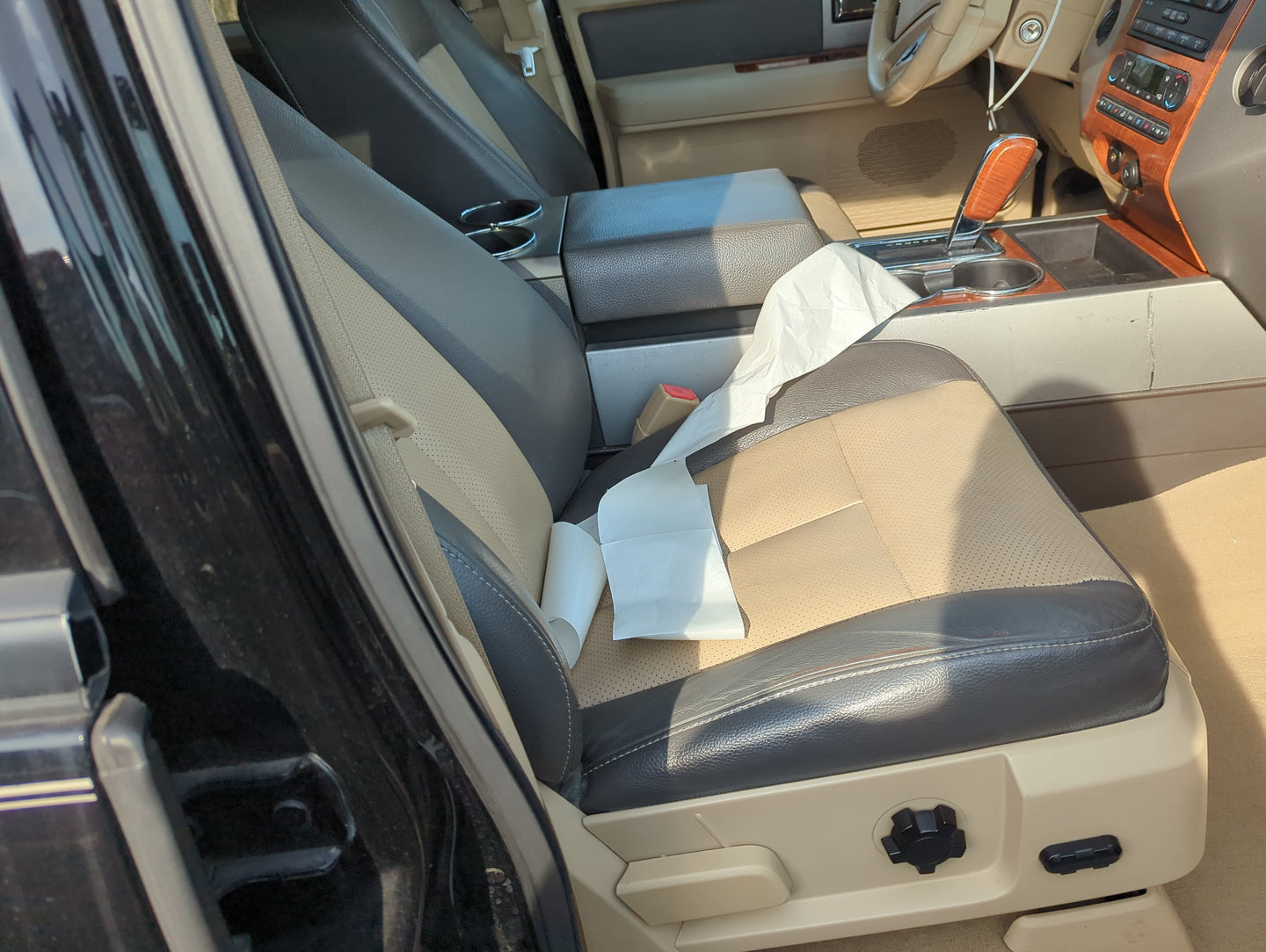 2007-2008 Ford Expedition Passenger Front Seat Oem 1366983 - Oemusedautoparts1.com