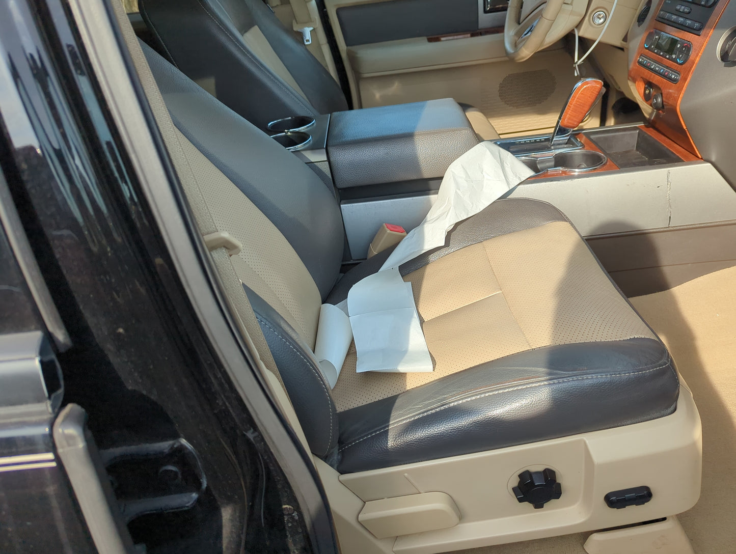 2007-2008 Ford Expedition Passenger Front Seat Oem 1366983 - Oemusedautoparts1.com